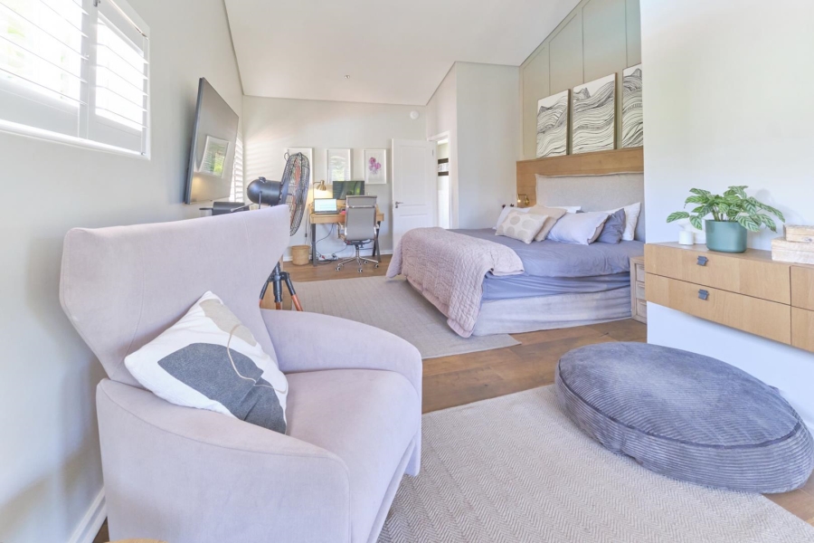 5 Bedroom Property for Sale in Flamingo Vlei Western Cape